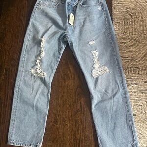 NWT Levi’s high rise cropped 501s 30x26